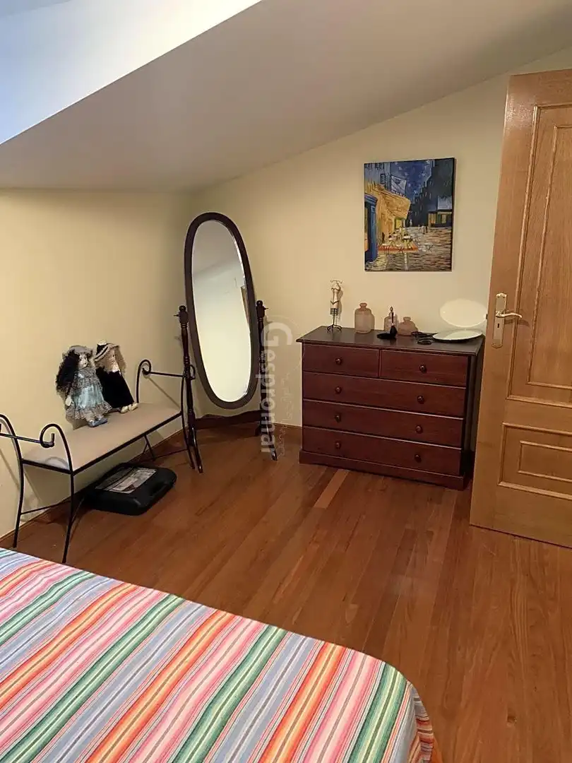 Schlafzimmer von Maisonette zum Verkauf in A Pobra de Trives  mit Parkett