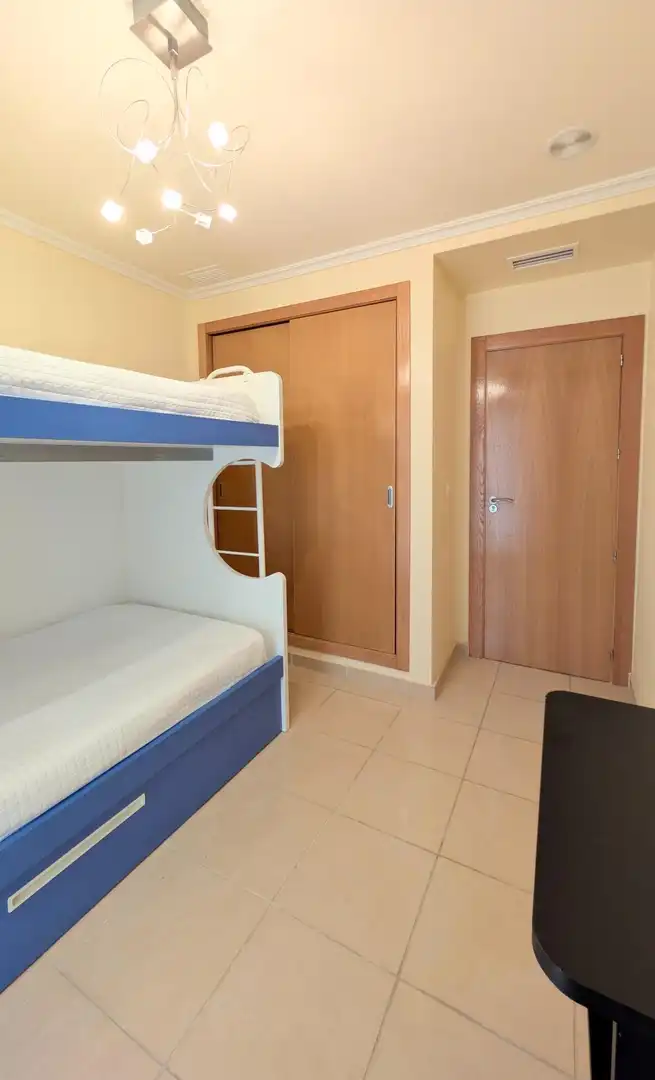 Dormitori de Casa o xalet de lloguer en Santa Pola amb Aire condicionat, Calefacció i Jardí privat