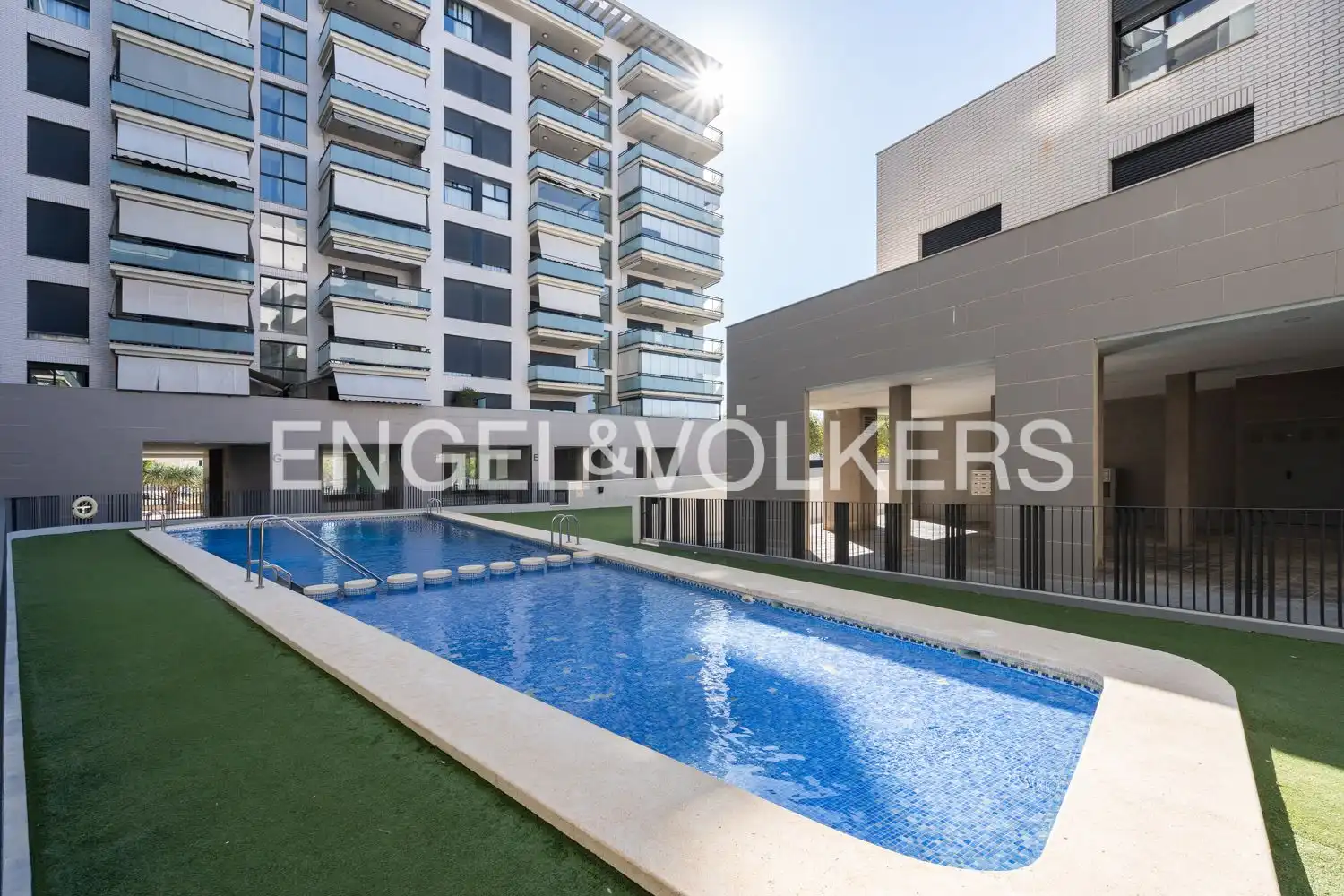 Schwimmbecken von Wohnung zur Miete in Sagunto / Sagunt mit Klimaanlage, Heizung und Privatgarten