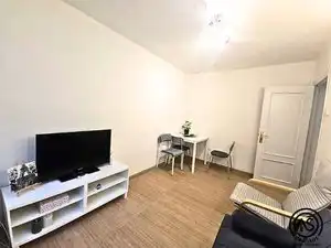 Living room of Flat for rent in Zaragoza  with Heating, Furnished and Oven