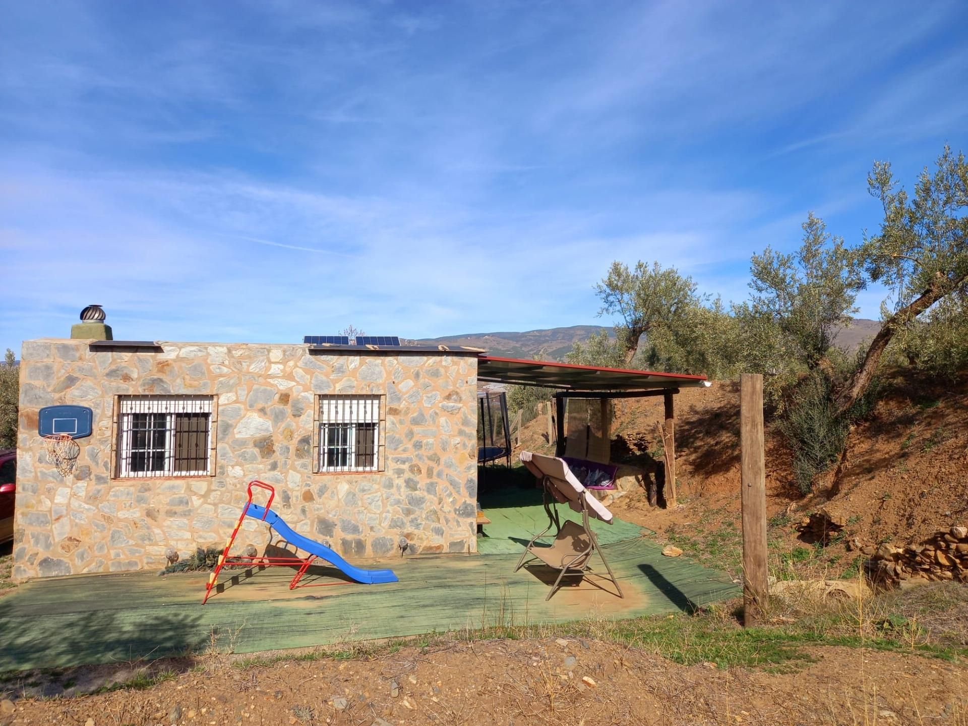 Country house for sale in Abrucena