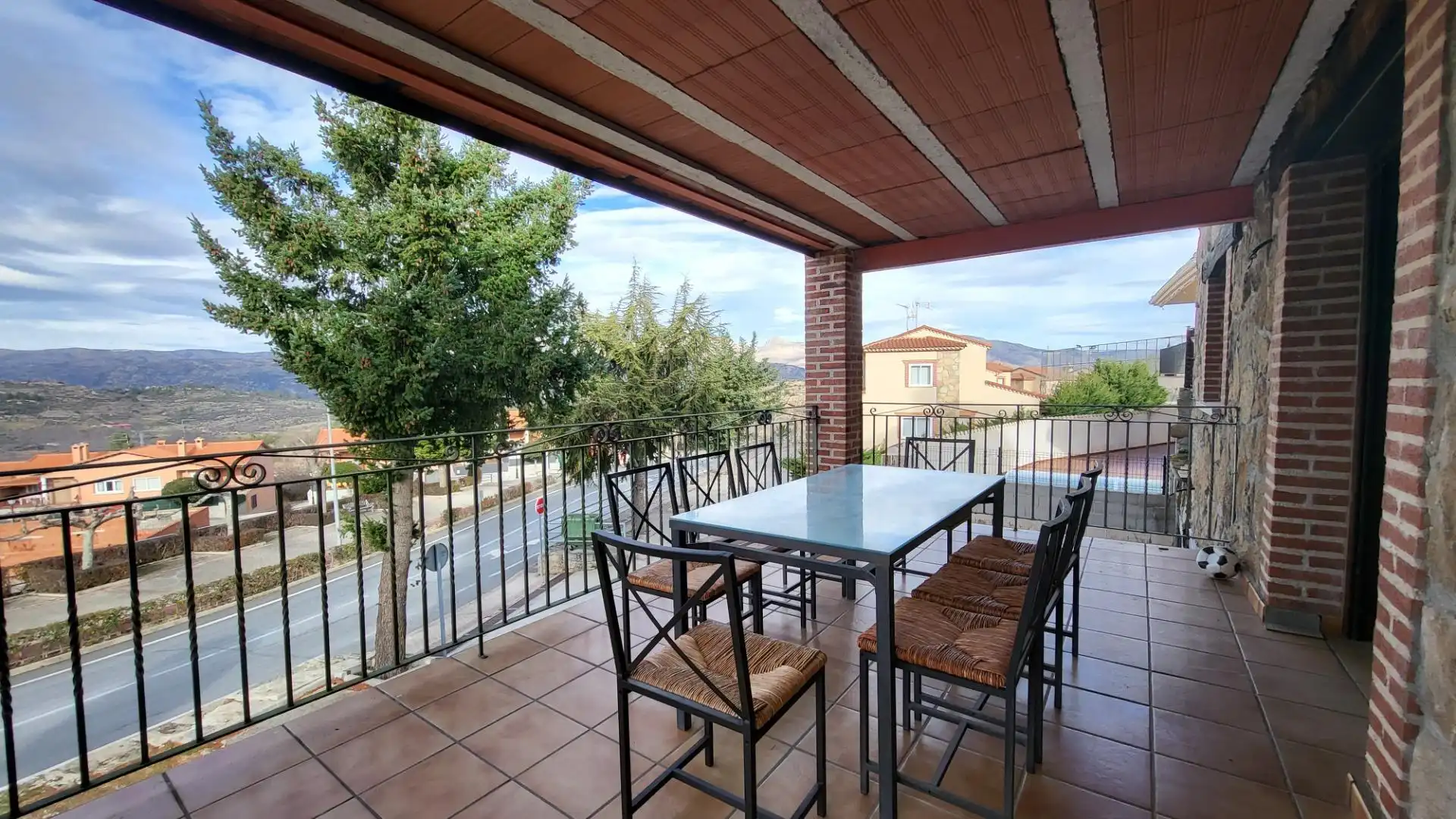 Terrassa de Casa o xalet en venda en Villanueva de Ávila amb Jardí privat, Terrassa i Traster