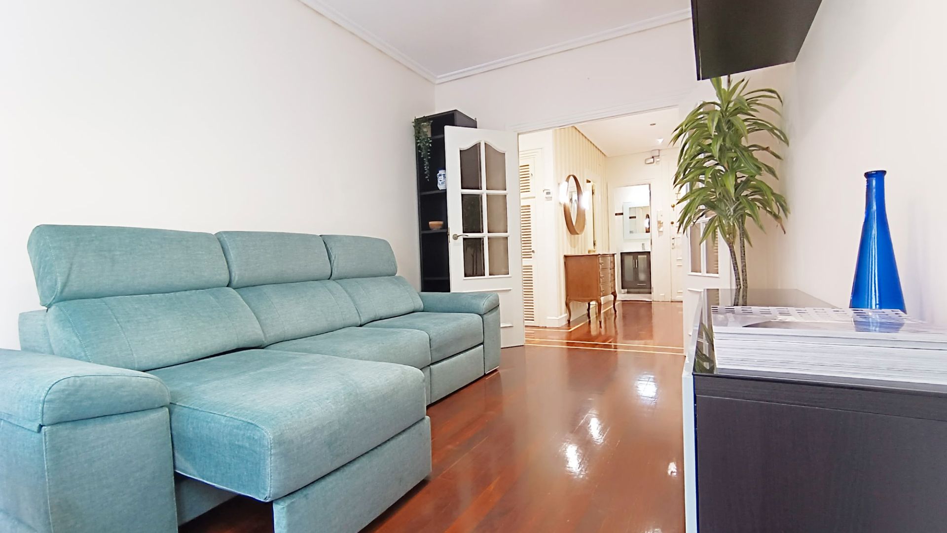 Living room of Flat for sale in Donostia - San Sebastián   with Heating and Balcony