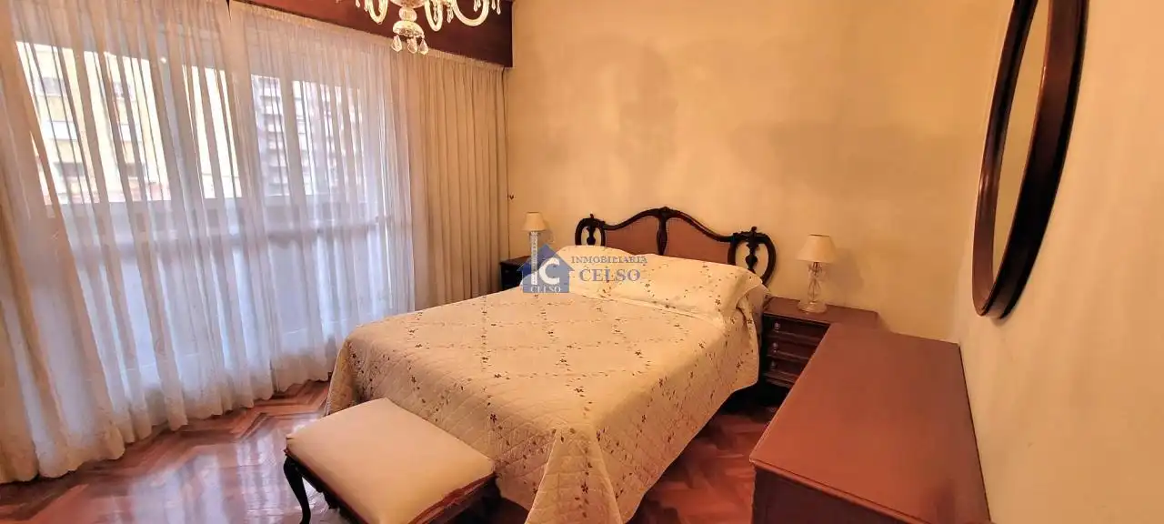 Habitación de Piso en venta en Ourense Capital  con Calefacción y Amueblado