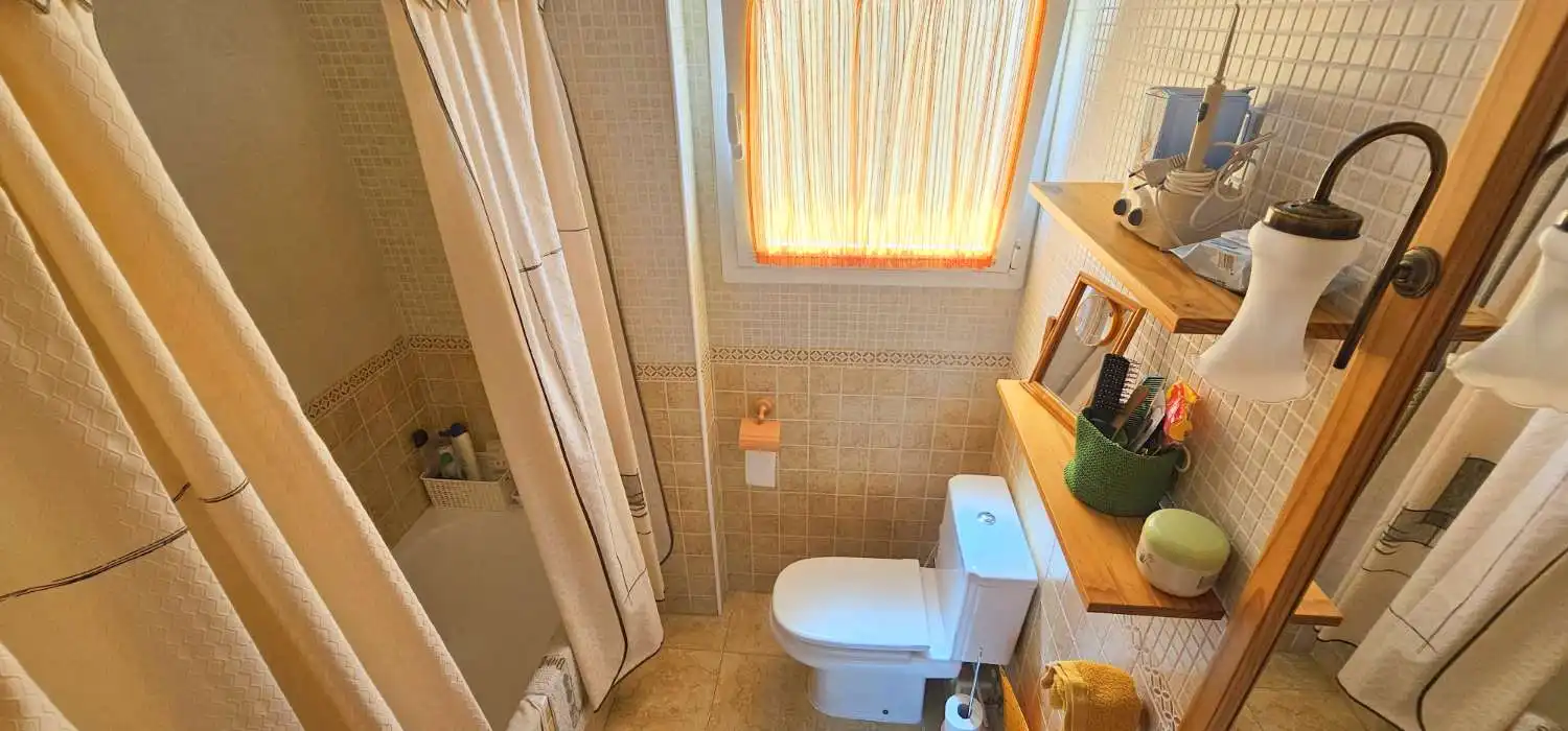 Bany de Casa o xalet en venda en Vélez-Málaga amb Aire condicionat, Calefacció i Terrassa