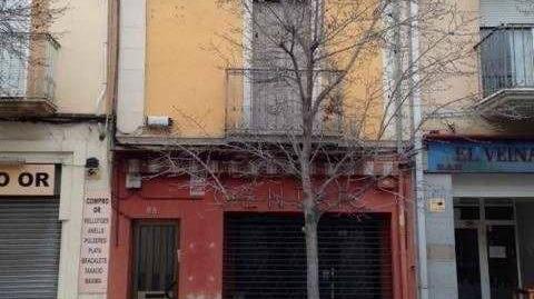 Foto 2 de Casa adosada en venta en Carrer Major, Veïnat, Salt