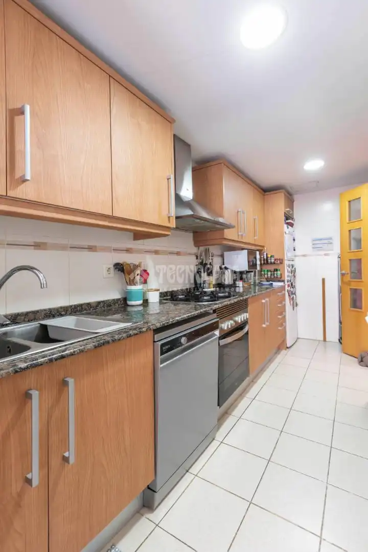 Kitchen of Flat for sale in Valencia