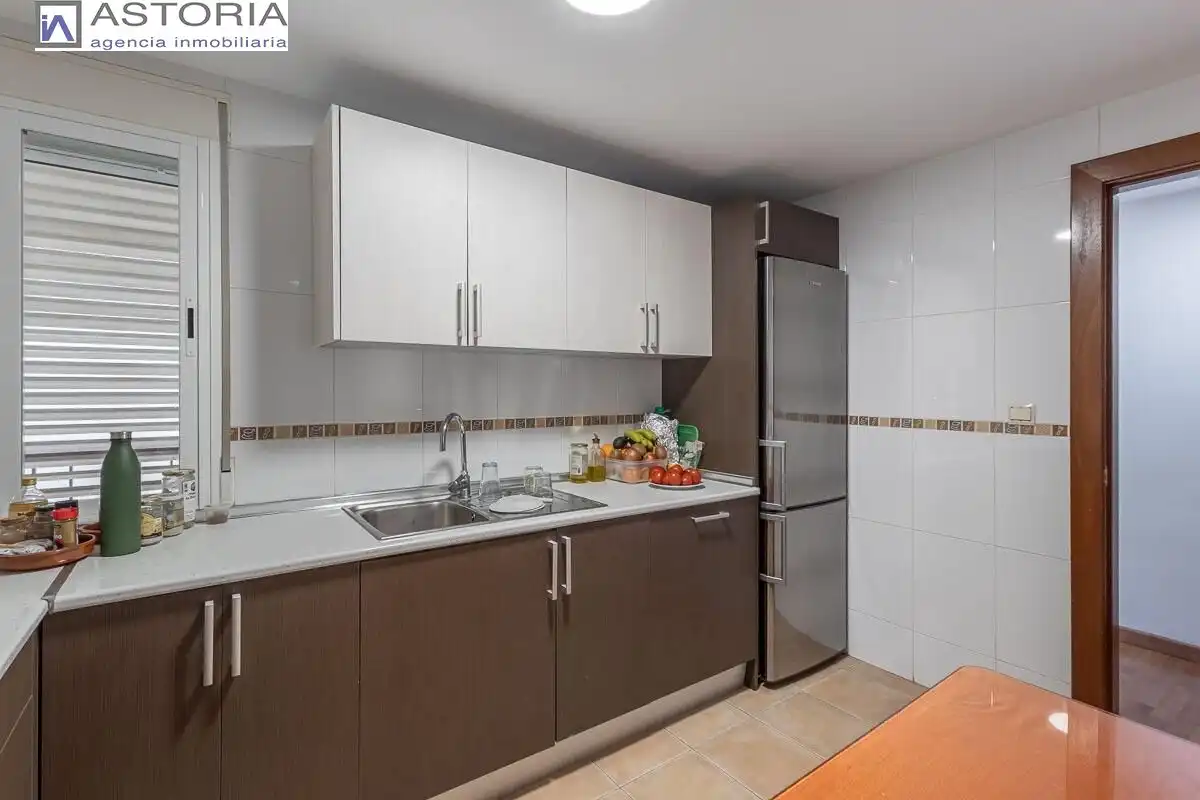 Küche von Wohnung zum Verkauf in Monachil mit Klimaanlage, Heizung und Terrasse