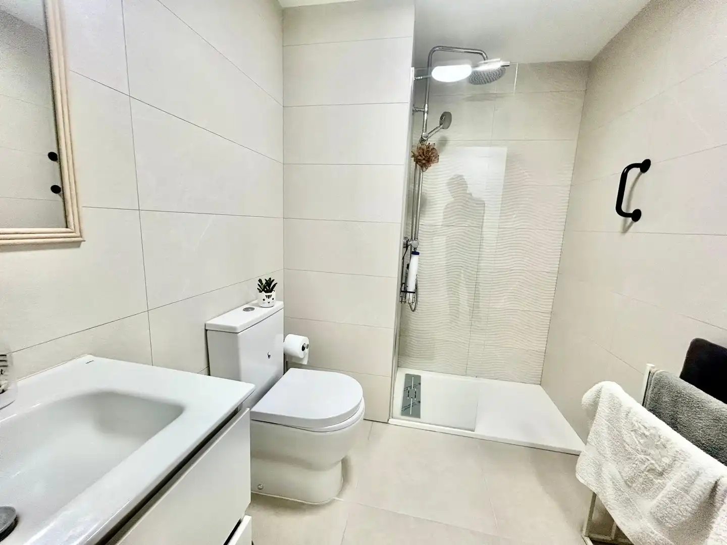 Baño de Piso en venta en Almería con Aire acondicionado, Calefacción y Parquet