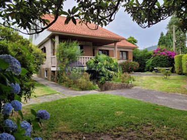 Haus mit Pool zum Verkauf in Camos