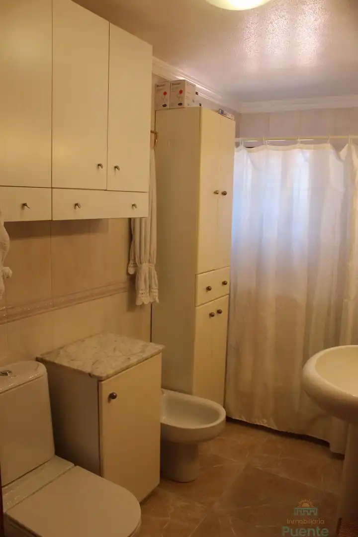 Baño de Ático en venta en Totana con Aire acondicionado, Terraza y Trastero
