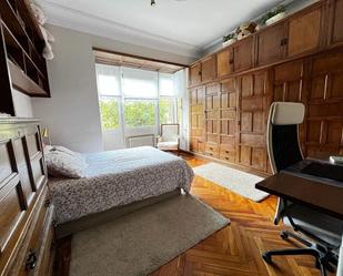 Bedroom of Flat to rent in Bilbao   with Heating