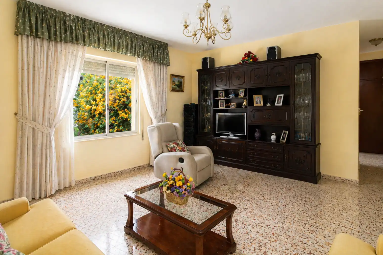 Sala de estar de Casa o chalet en venta en Vélez-Málaga con Calefacción y Jardín privado