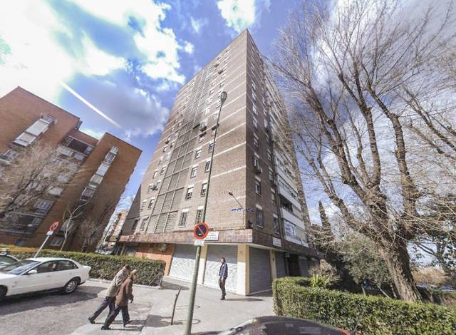 Local comercial en Venta en Avenida del Doctor García Tapia, 126 en Marroquina