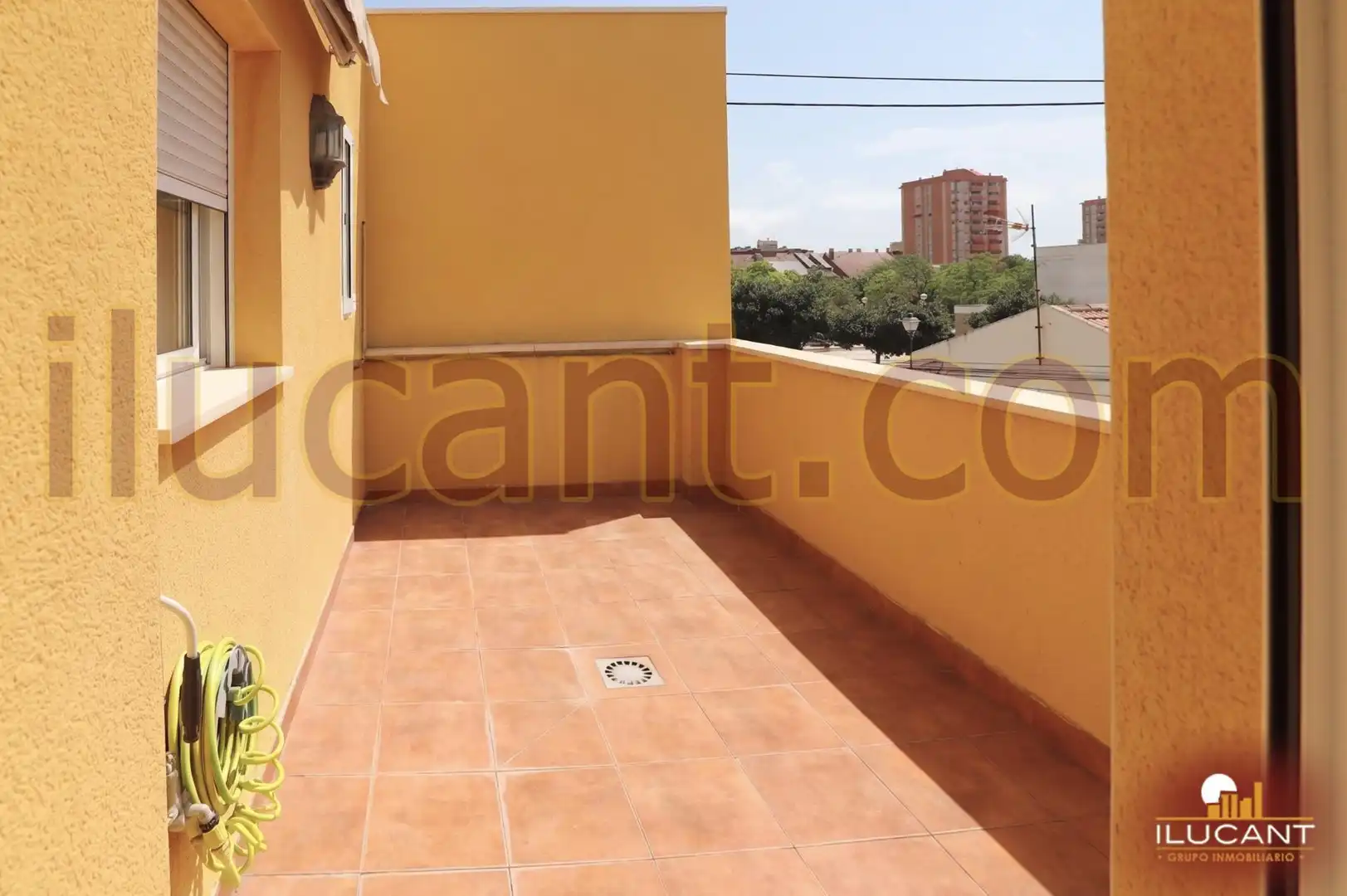 Terrassa de Casa o xalet en venda en Alicante / Alacant amb Aire condicionat, Calefacció i Terrassa
