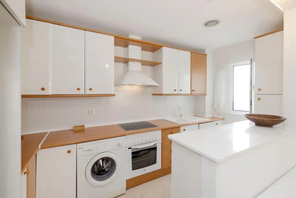Cocina de Dúplex en venta en Sevilla con Calefacción, Terraza y Balcón