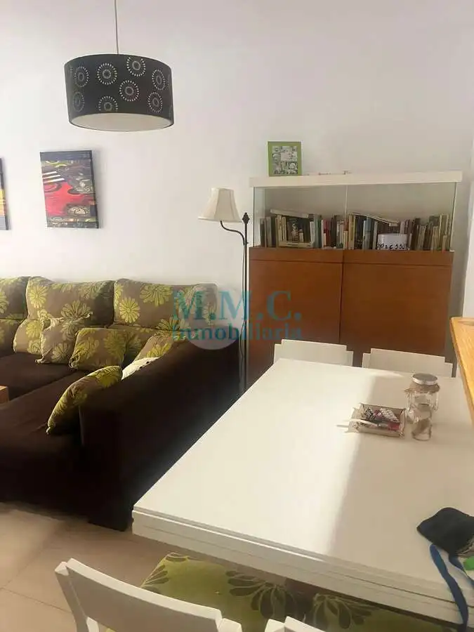 Sala de estar de Piso en venta en Roquetas de Mar con Aire acondicionado, Terraza y Amueblado