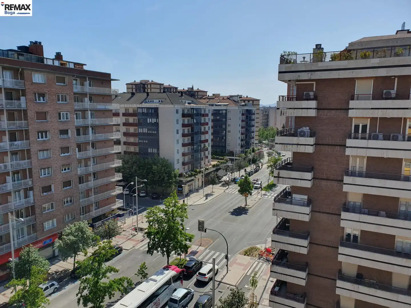 Vista exterior de Pis en venda en  Pamplona / Iruña amb Calefacció i Piscina comunitària
