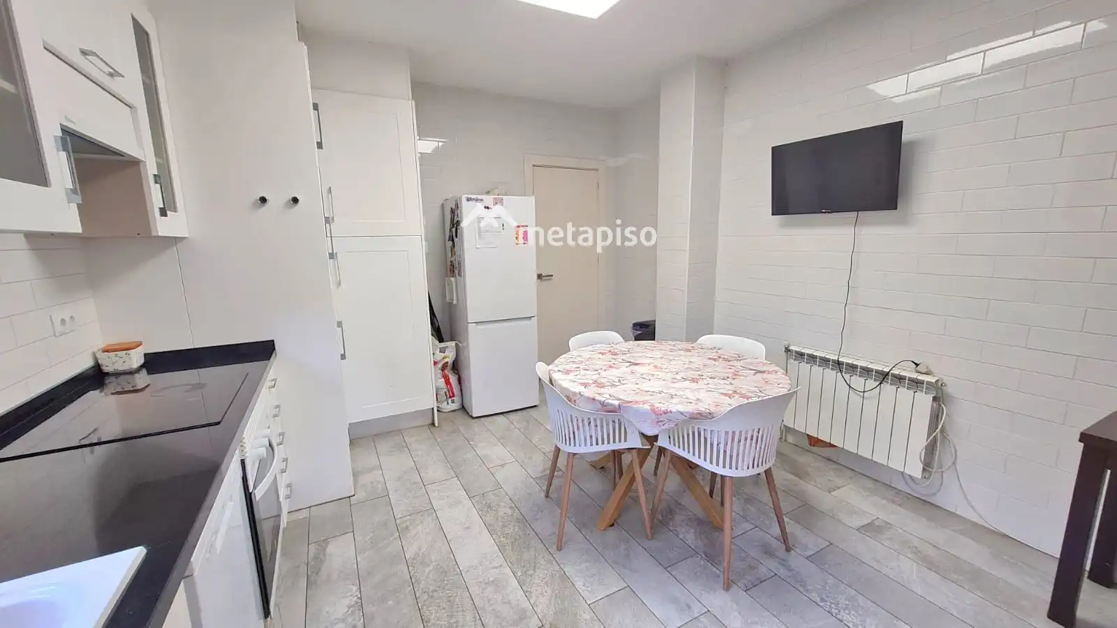 Cuina de Casa o xalet en venda en El Vendrell amb Aire condicionat i Calefacció