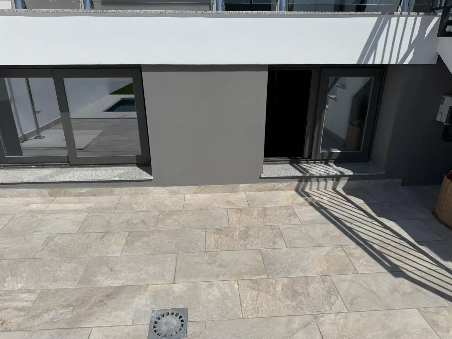Terrasse von Einfamilien-Reihenhaus zum Verkauf in Torrox mit Klimaanlage, Heizung und Privatgarten