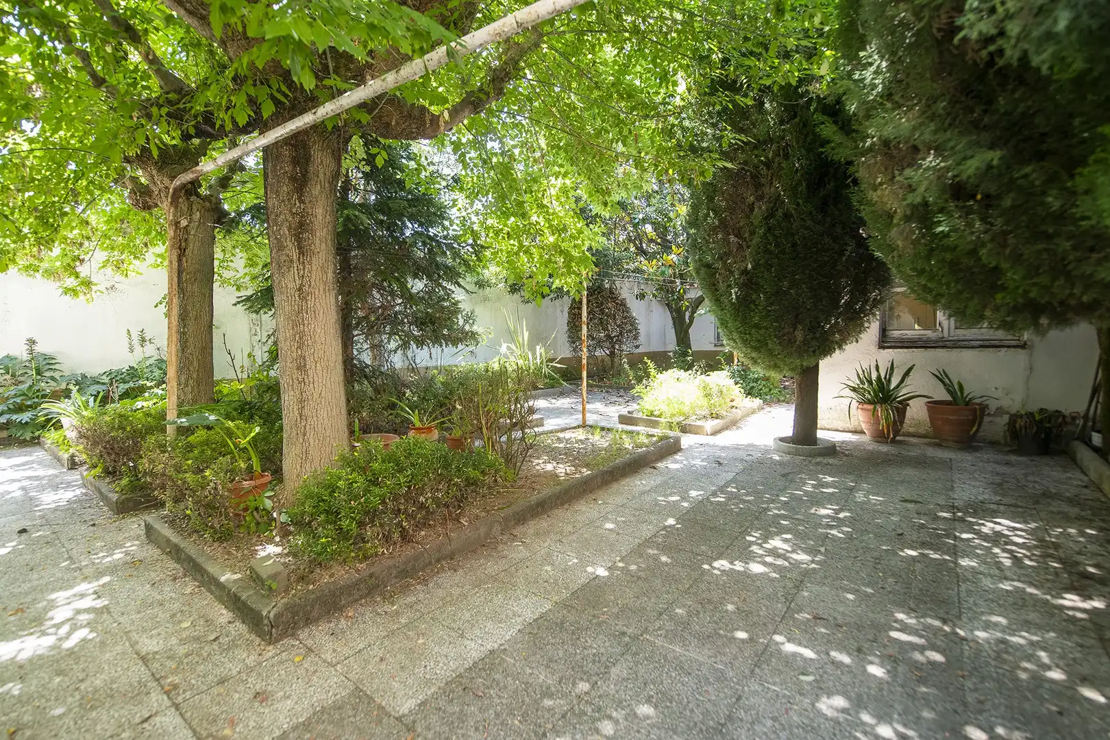 Garden of Houses for sale in Banyoles  with Heating
