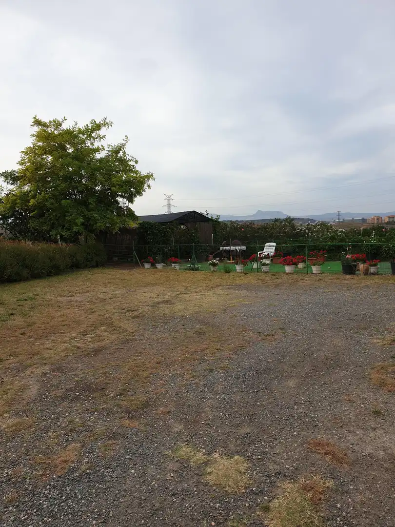 Houses for sale in  Logroño  with Private garden and Furnished