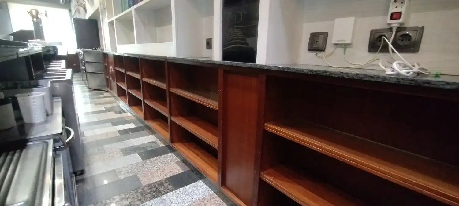Local comercial en venta en Calle Torrente Ballester, imagen 14