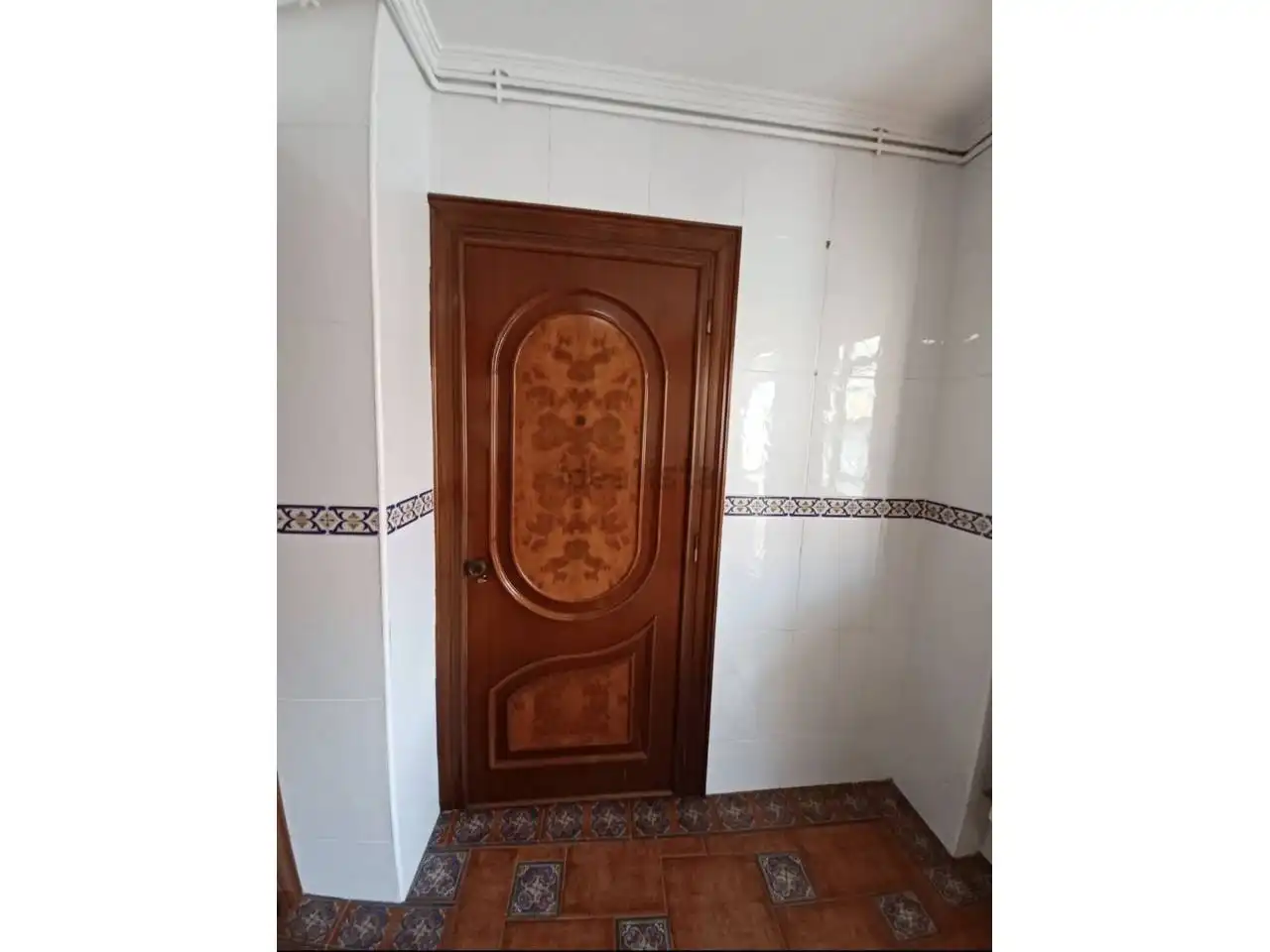 Bathroom of Flat for rent in Gijón   with Terrace and Storage room