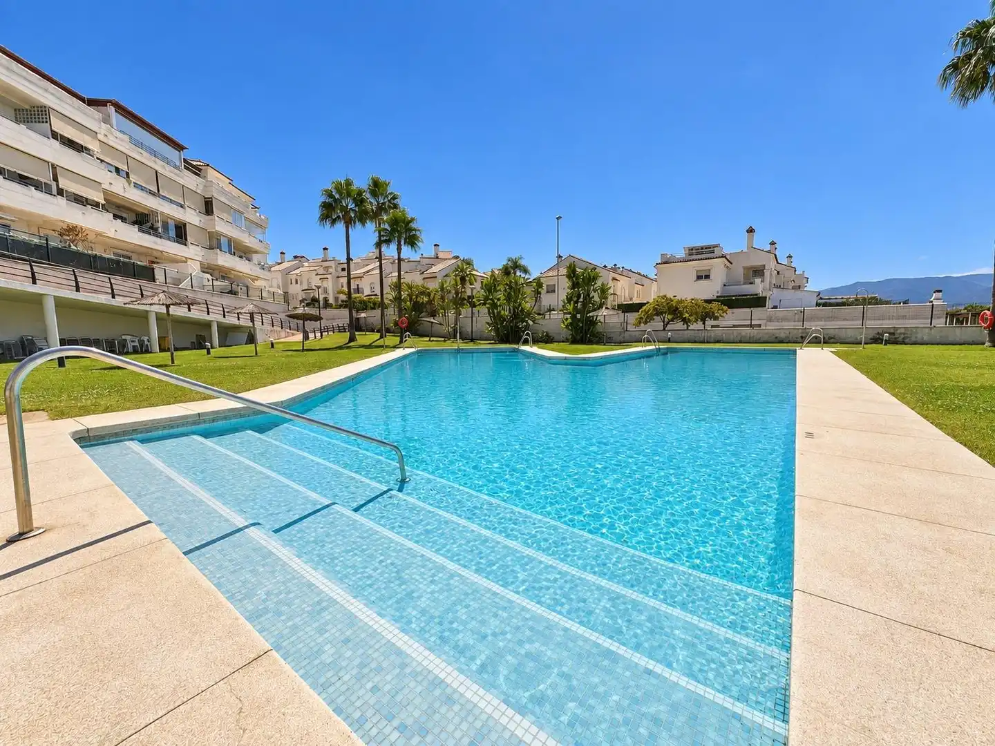 Appartamento con piscina in vendita a Los Barrios