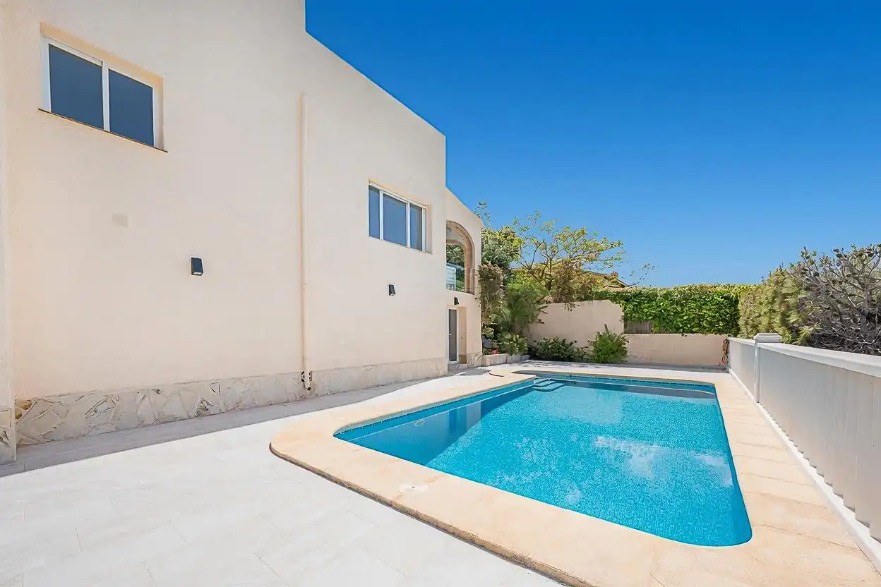 Houses for sale in Calle TRENCALL, La Granadella - Costa Nova