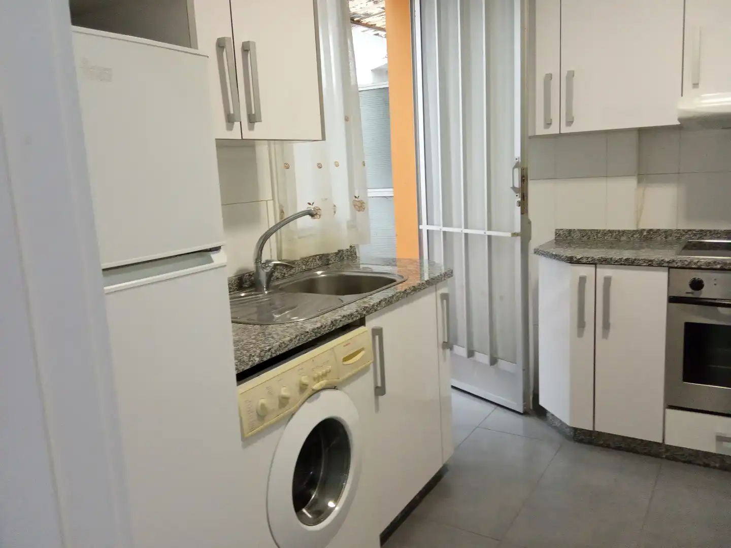 Flat with lift to rent in Avenida da Habana, imagen 4