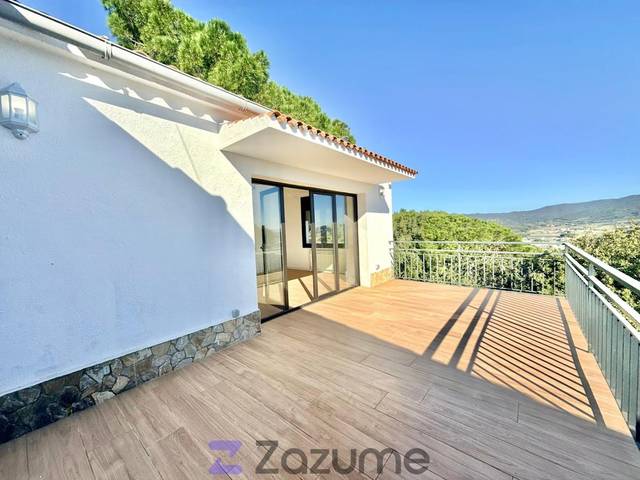 Casa-chalet en Alquiler en Carrer Cadaqués en Torre Valentina - Mas Vilar de La Mutxada - Treumal