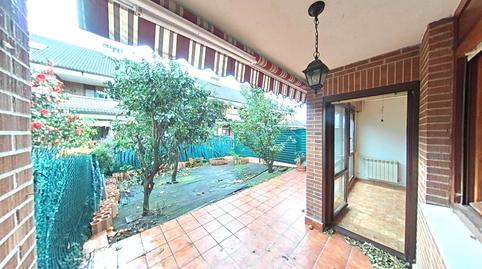 Foto 2 de Casa adosada en venda a Ria de Solia, El Astillero  , Cantabria