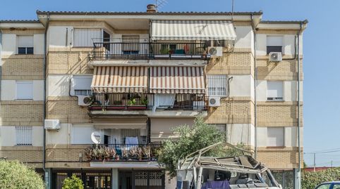 Foto 2 de Piso en venta en Hermanos Alvarez Quintero, Arrayanes, Linares