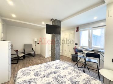Appartement compact avec jardin à louer à Calle Cardenal Cienfuegos