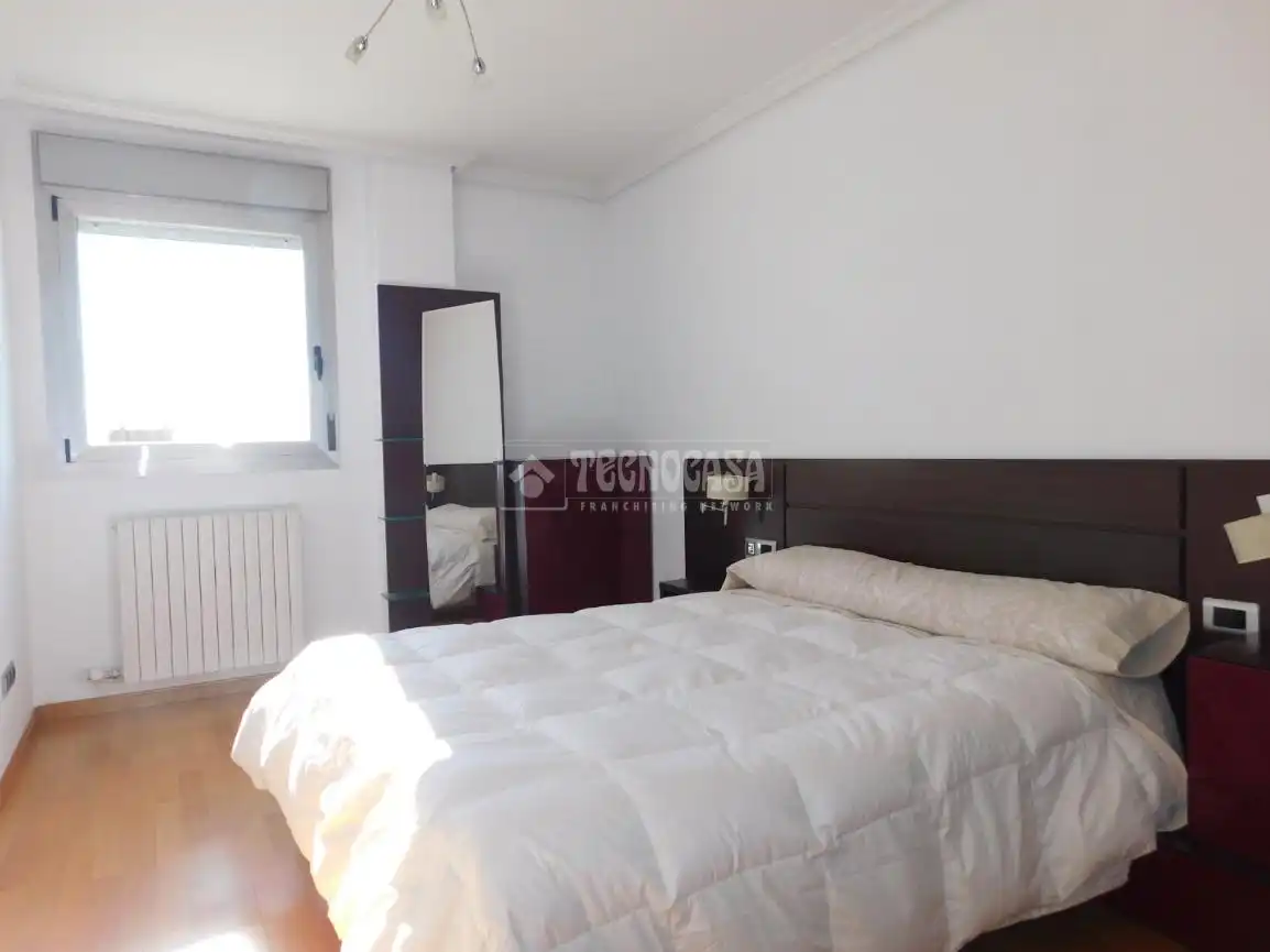 Habitación de Ático en venta en Zaragoza con Aire acondicionado, Calefacción y Terraza