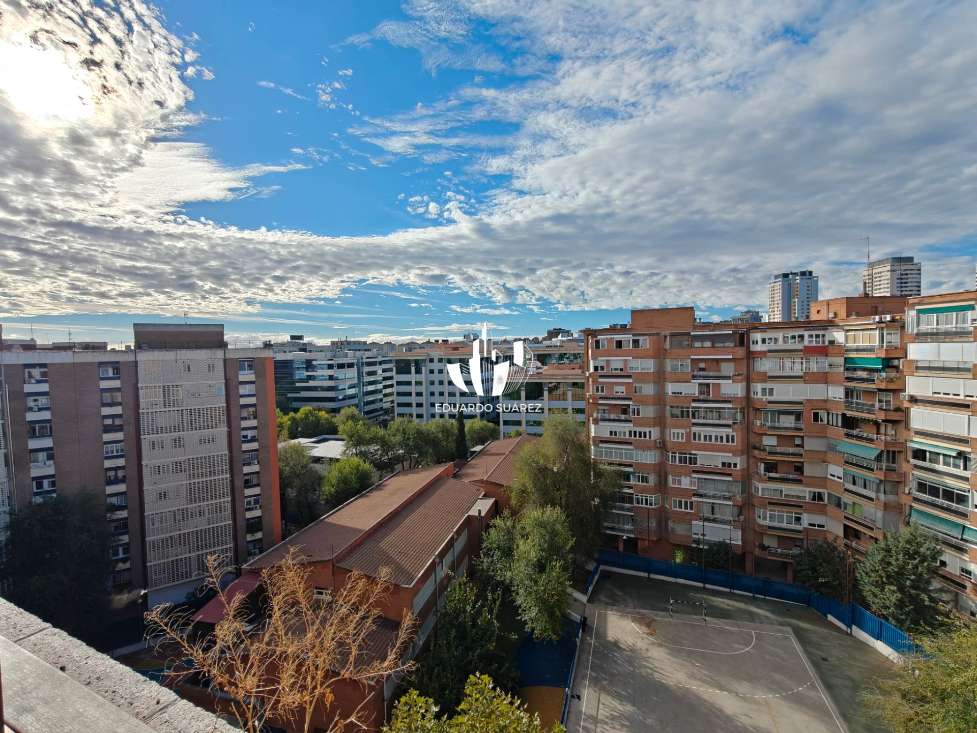 Exterior view of Flat for sale in  Madrid Capital  with Heating, Parquet flooring and Terrace