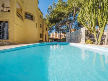 House with pool for sale in Orihuela Costa