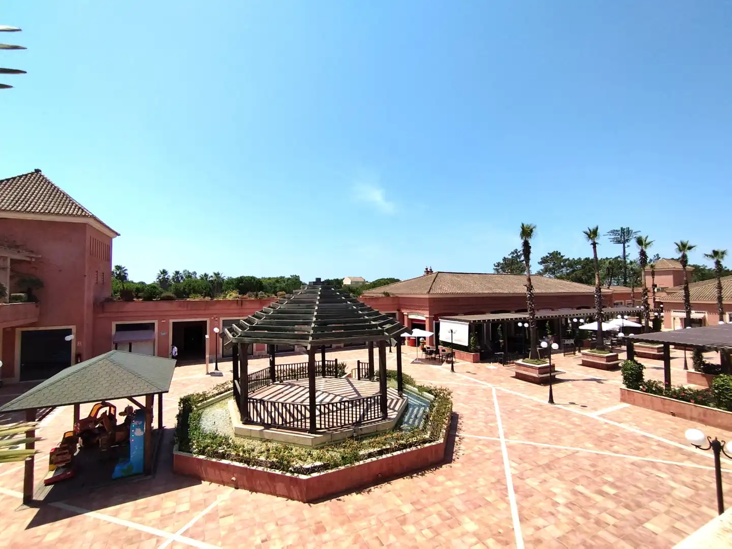 Commercial properties for sale in Islantilla