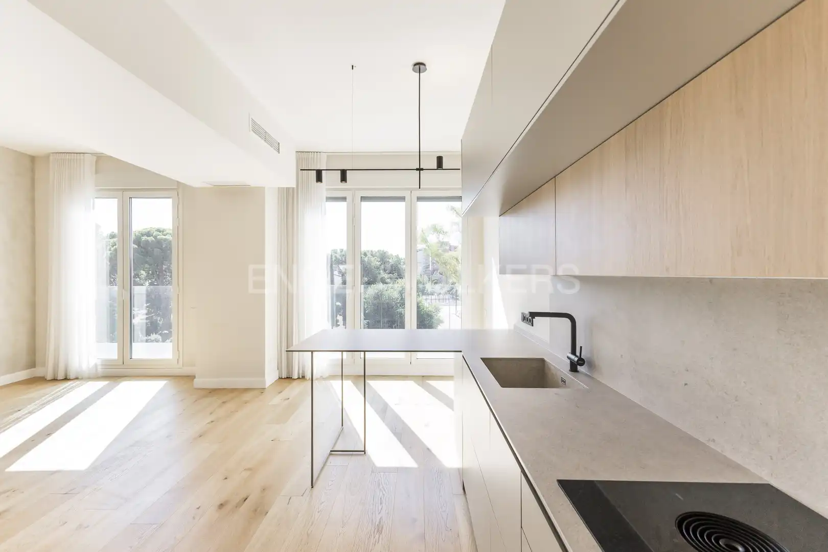 Kitchen of Flat for sale in  Madrid Capital  with Air Conditioner, Heating and Storage room