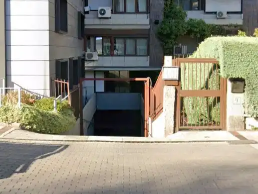 Vista exterior de Garaje de alquiler en Madrid