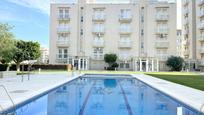 Piscina de Planta baixa en venda en Calafell amb Calefacció, Jardí privat i Terrassa