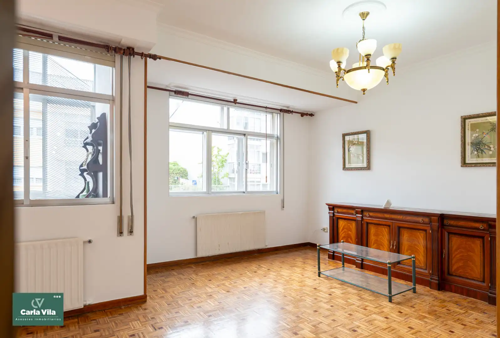 Sala de estar de Piso en venta en Lugo con Calefacción, Parquet y Trastero