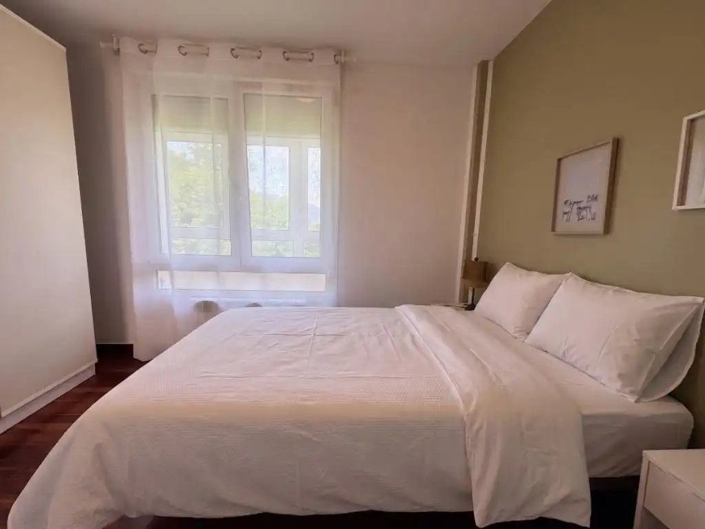 Schlafzimmer von Wohnung zum Verkauf in Los Corrales de Buelna  mit Heizung, Parkett und Terrasse