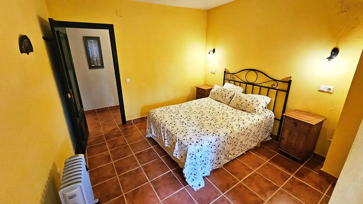 Habitación de Finca rústica en venta en Cortegana con Jardín privado, Terraza y Piscina