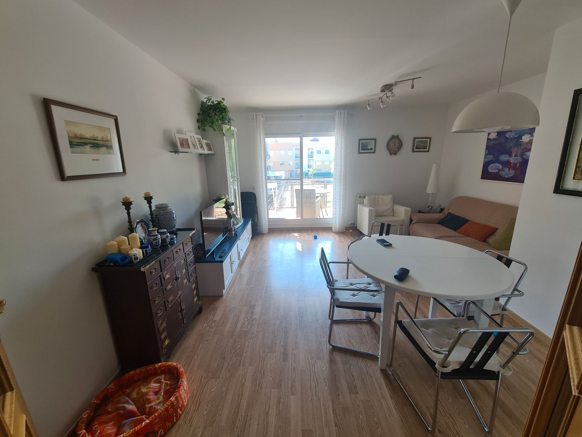 Sala d'estar de Pis de lloguer en Cambrils amb Aire condicionat, Calefacció i Parquet