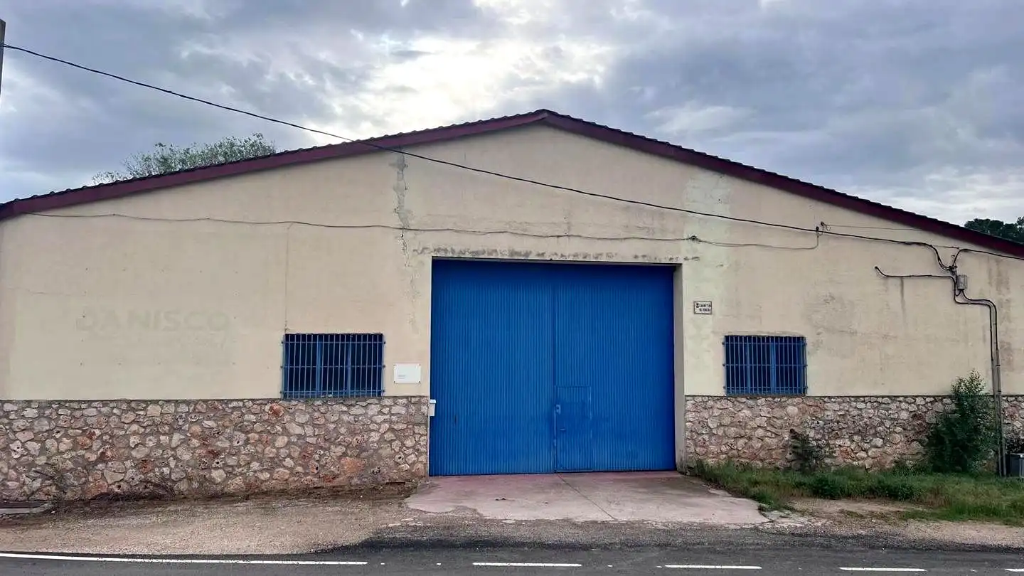 Vista exterior de Nau industrial de lloguer en Aranzueque