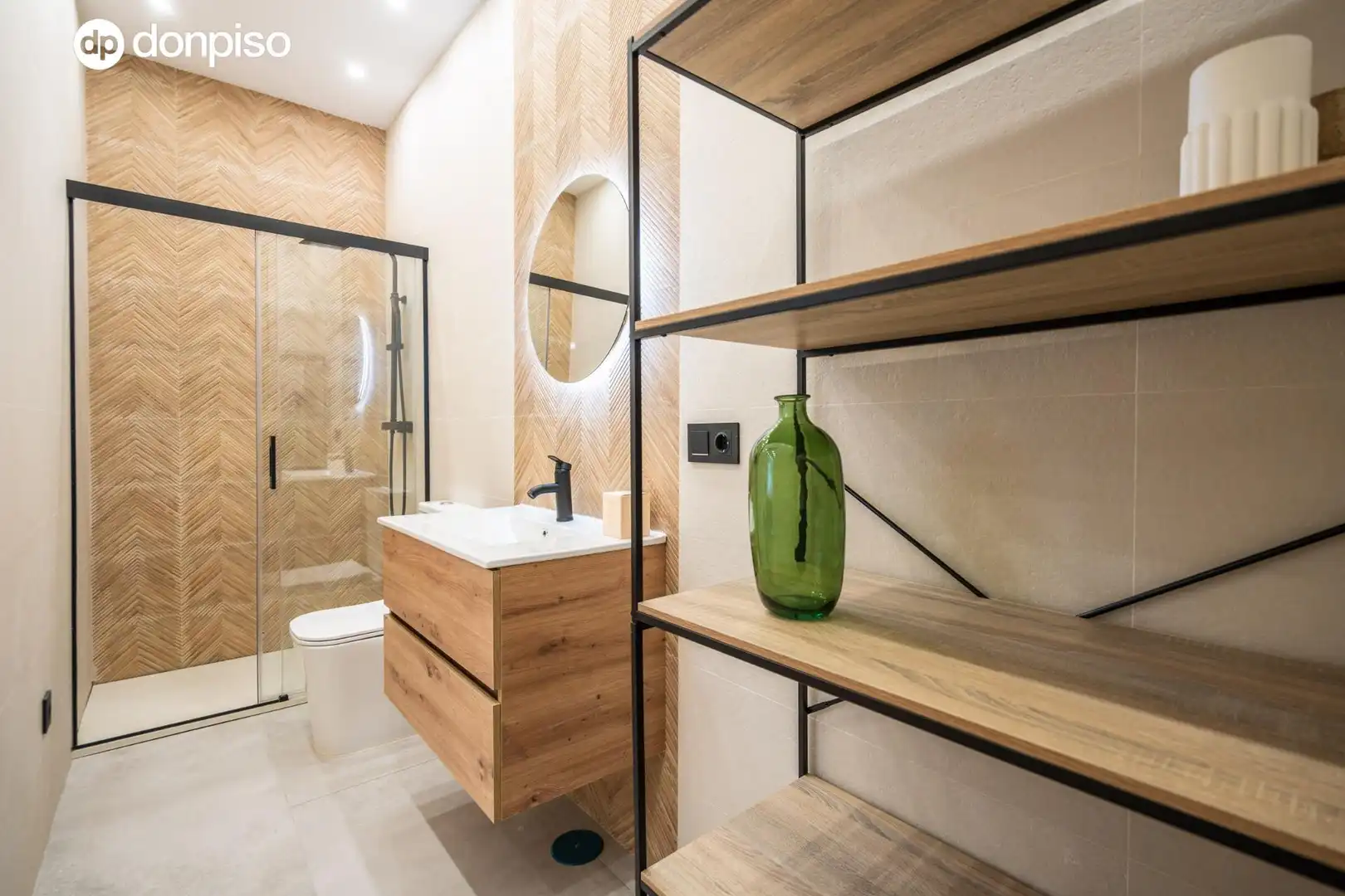 Baño de Loft en venta en Granada con Aire acondicionado, Calefacción y Amueblado