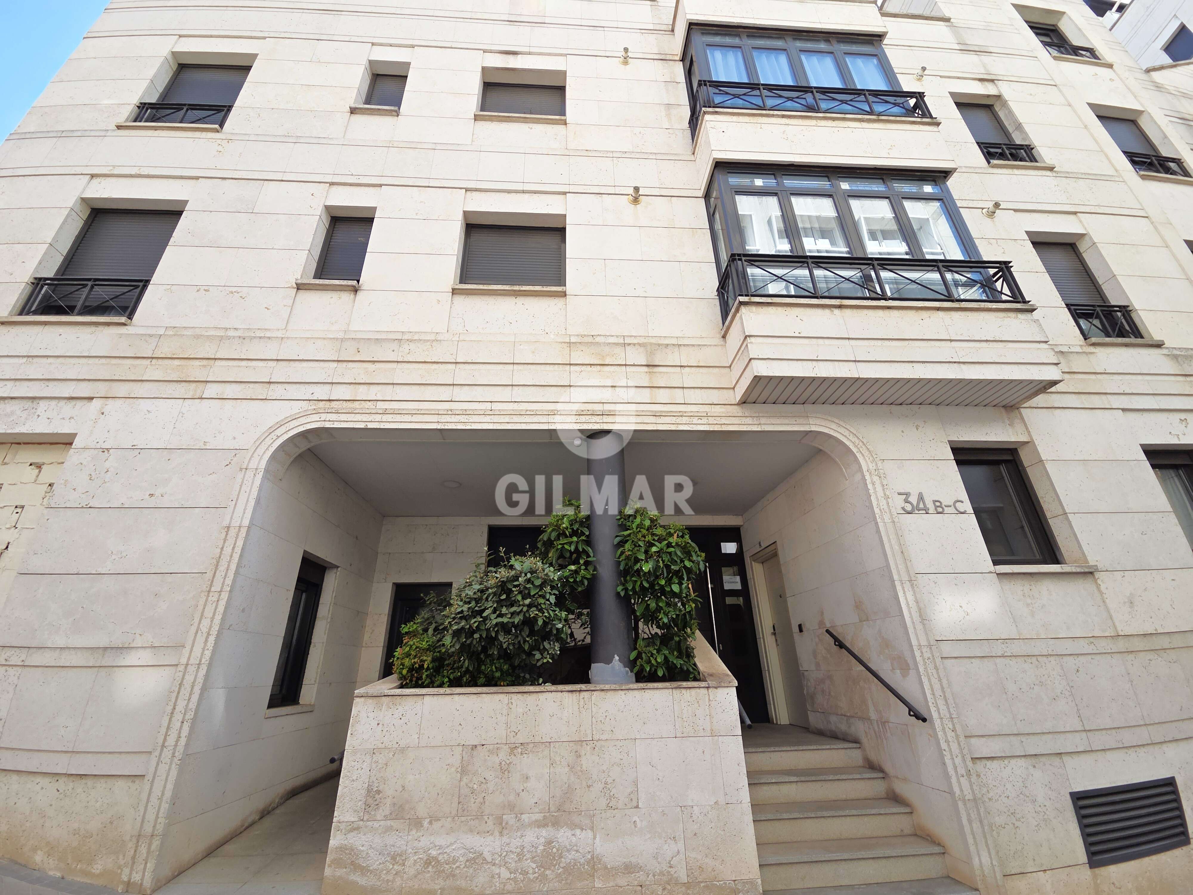 Exterior view of Study for sale in  Madrid Capital  with Heating and Storage room