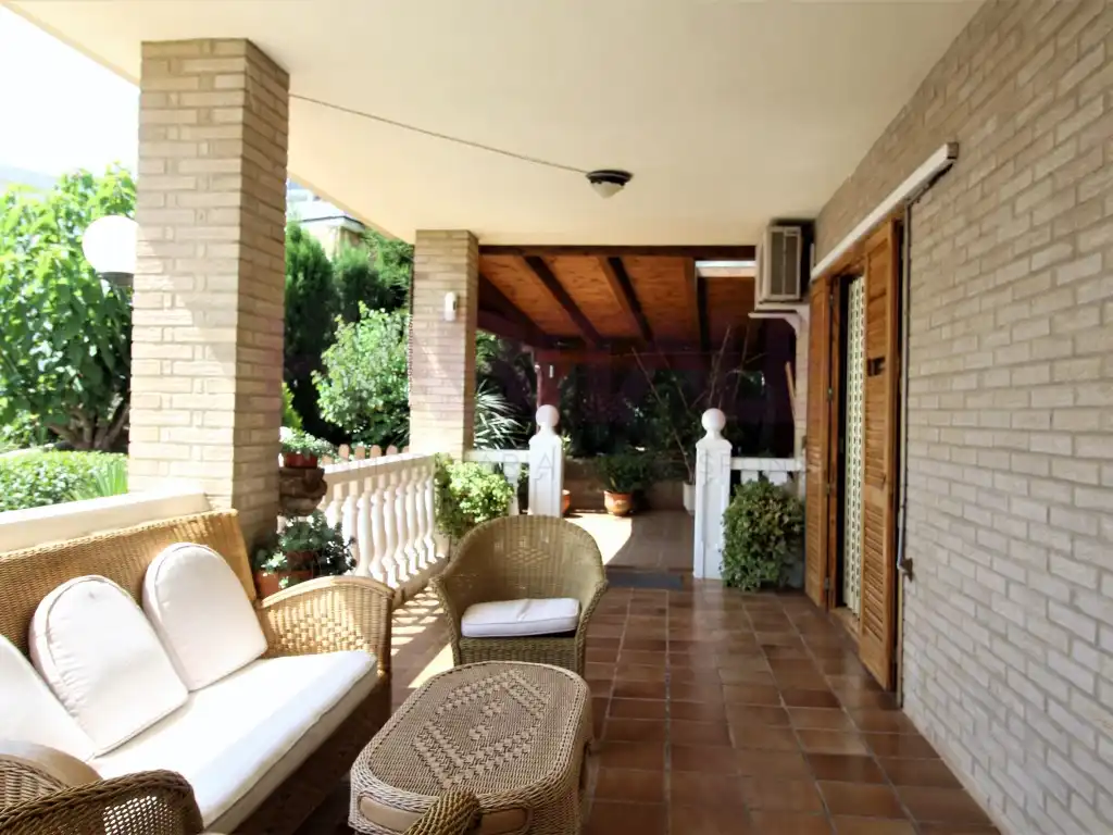 Terraza de Casa o chalet en venta en Chiva con Aire acondicionado, Calefacción y Amueblado